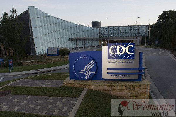 Etats-Unis des tests sanitaires positifs pour le virus Ebola après avoir assisté à l'infection Duncan