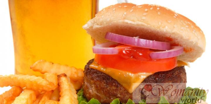 Les aliments frits et l'alcool sont directement associés à la surcharge pondérale