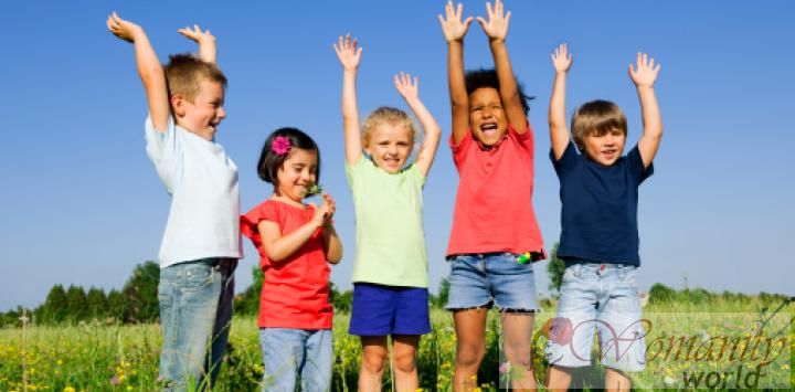 Verbringen mehr Zeit im Freien reduziert das Risiko von Kurzsichtigkeit bei Kindern