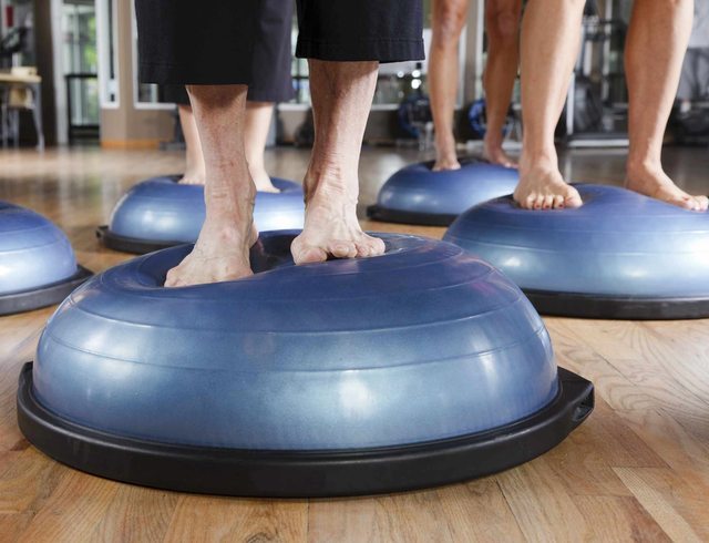 10 Nybörjare BOSU Balance Trainer övningar
