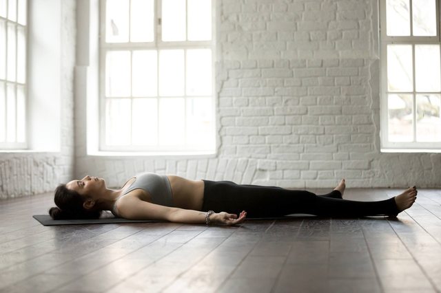 7 Yoga poserar för din Pilates träning