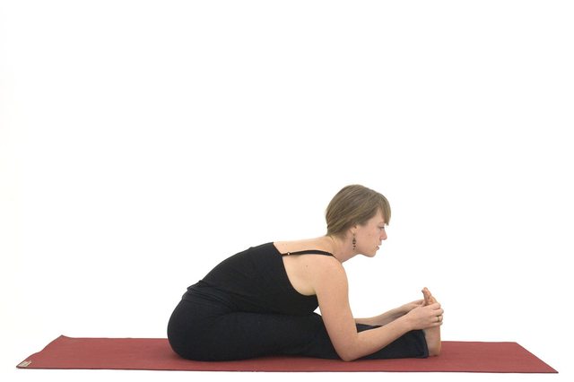 Grundläggande och avancerad sittande yoga poses
