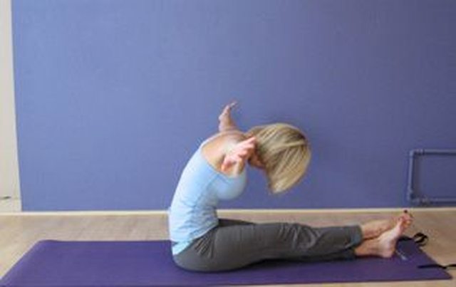 Hur man gör bomerang övning i pilates