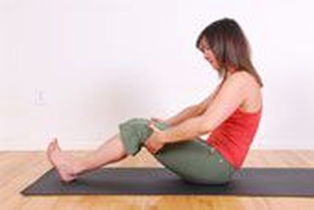Stödd Roll Back Pilates Mat Exercise