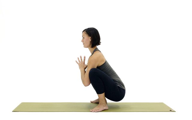 Yoga poserar för en avkopplande kvällspraxis
