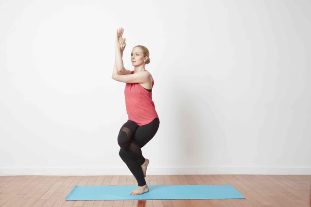 Yoga poserar för bättre hållning