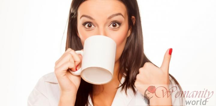 Caffè aiuta a prevenire grasso fegato.