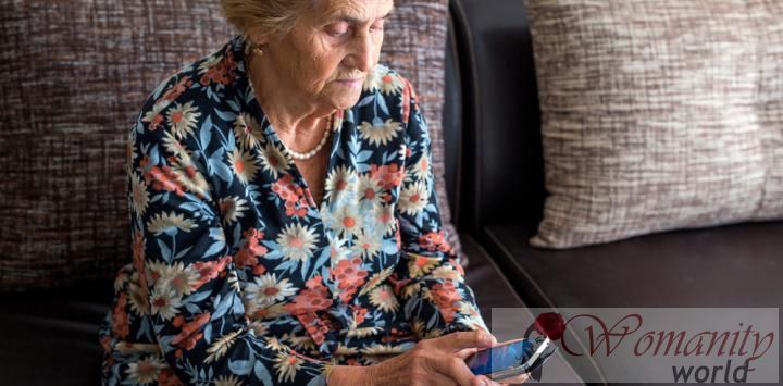 Cellulare consente di monitorare e individuare le persone con Alzheimer