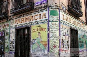 Spaans, farmaceutische model dicht en toegankelijk patiënt